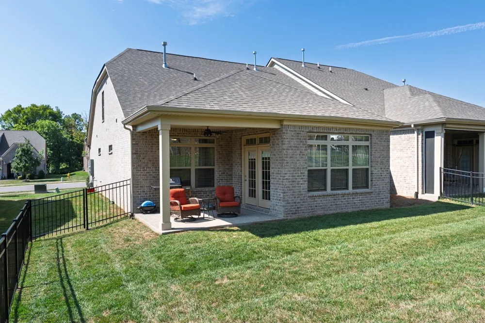 1048 Callaway Dr Lebanon, TN 37087