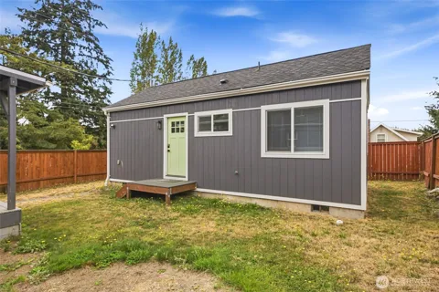 1750 S Anderson #2