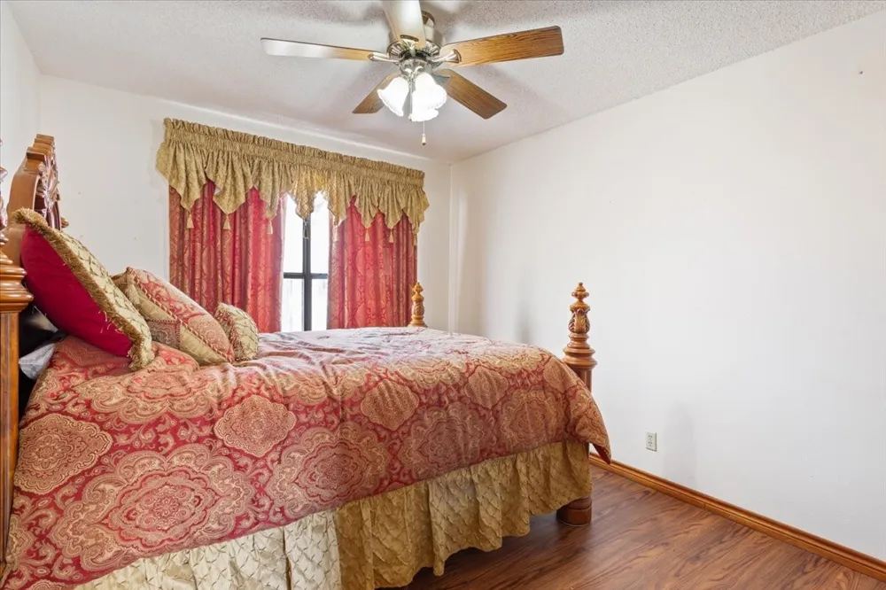 649 E US Highway 84 Fairfield, TX 75840