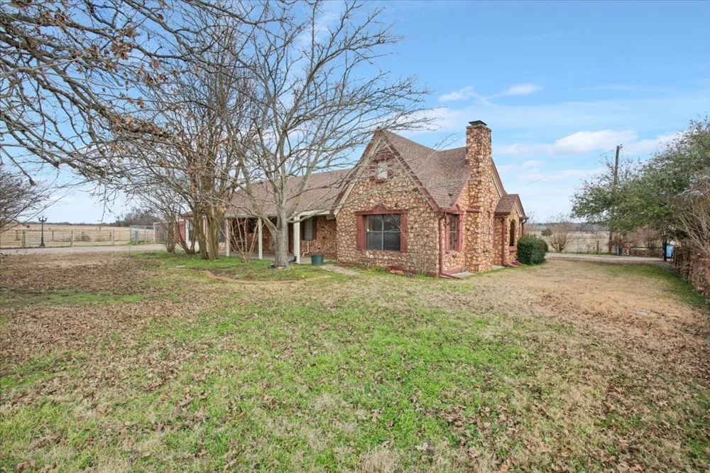 649 E US Highway 84 Fairfield, TX 75840