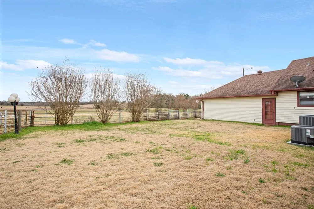 649 E US Highway 84 Fairfield, TX 75840