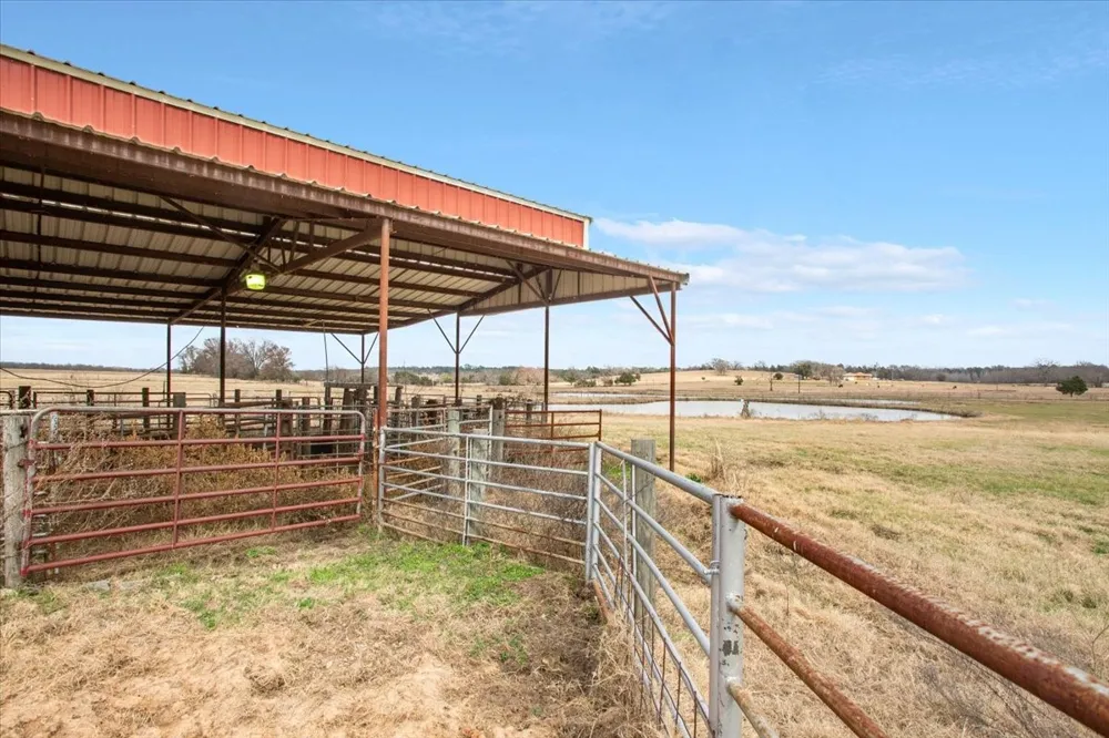 649 E US Highway 84 Fairfield, TX 75840