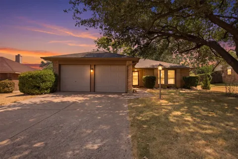 6417 Shasta Trail