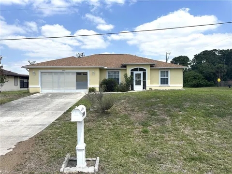 2409 Del Ray Place