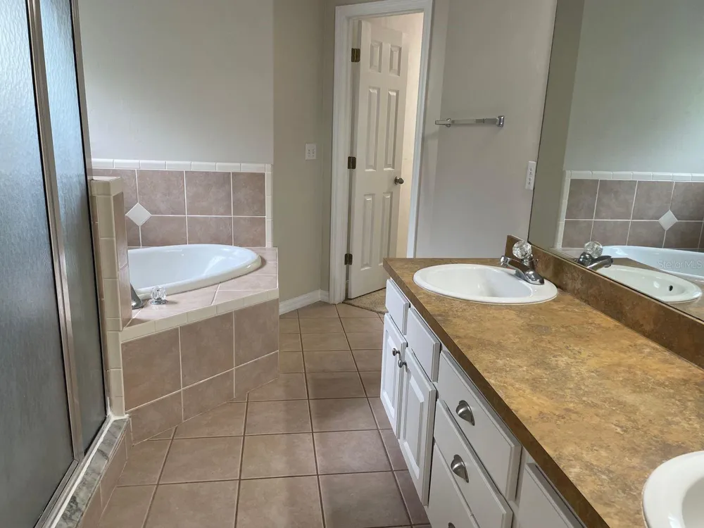 6422 NW 109TH PLACE Alachua, FL 32615