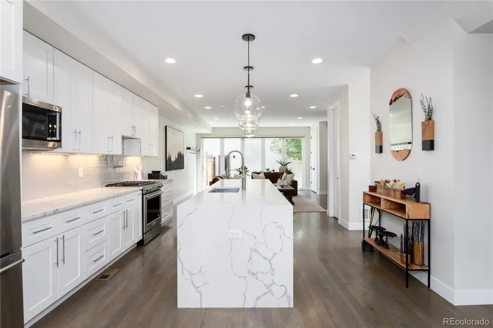 3002 S Elati Street Englewood, CO 80110