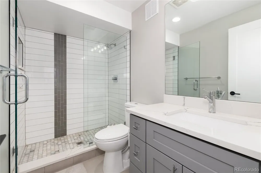 3002 S Elati Street Englewood, CO 80110