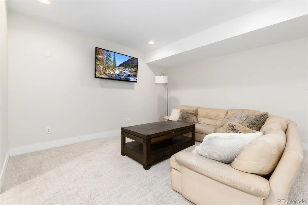3002 S Elati Street Englewood, CO 80110