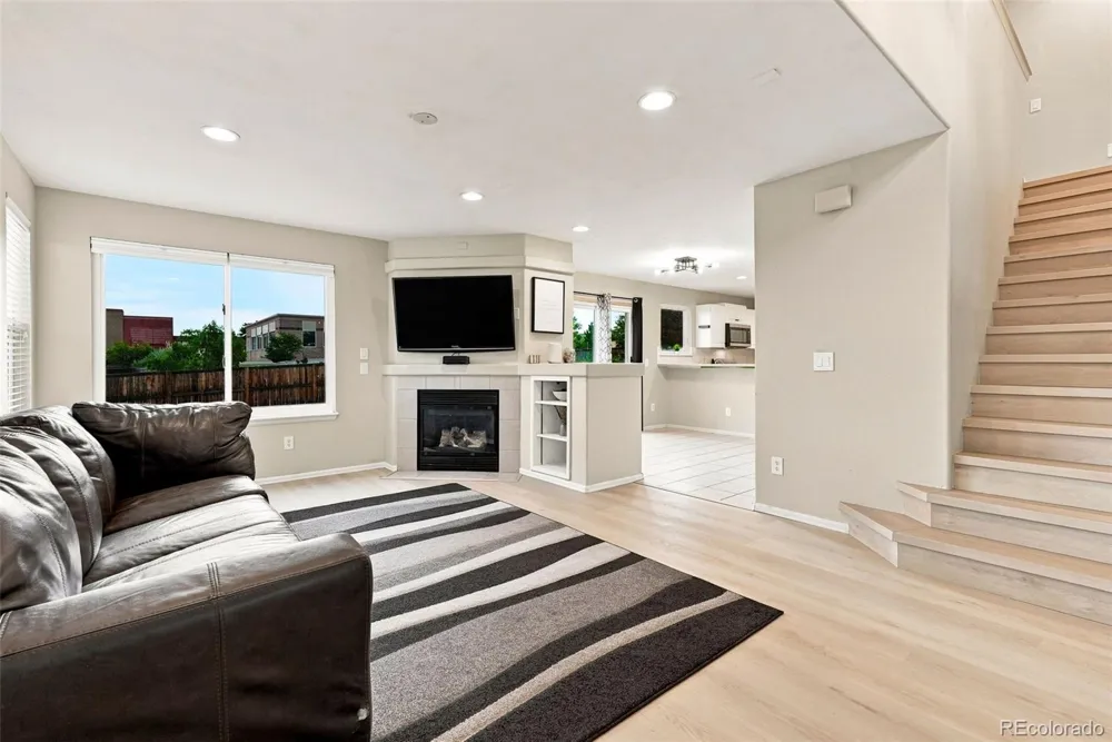 5916 S Zante Way Aurora, CO 80015