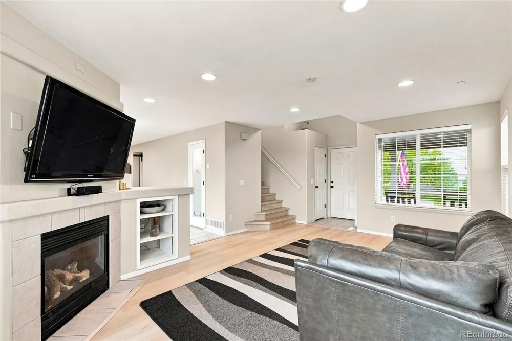 5916 S Zante Way Aurora, CO 80015