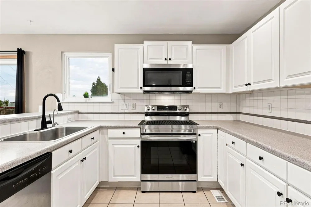 5916 S Zante Way Aurora, CO 80015