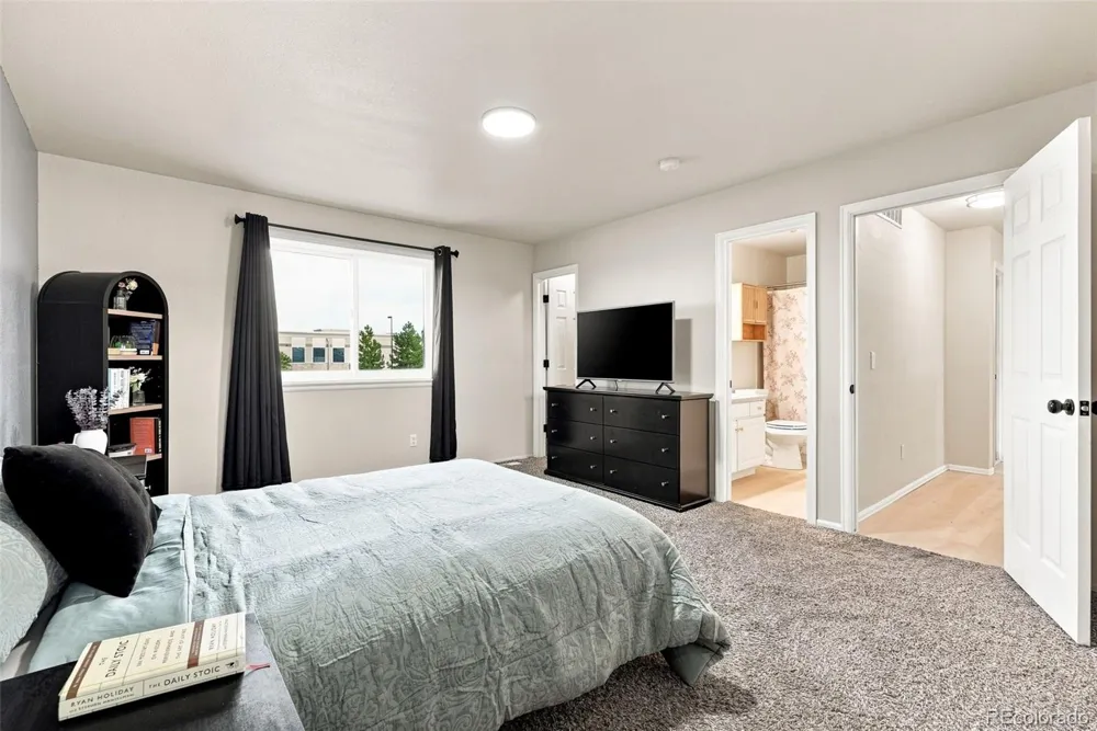 5916 S Zante Way Aurora, CO 80015