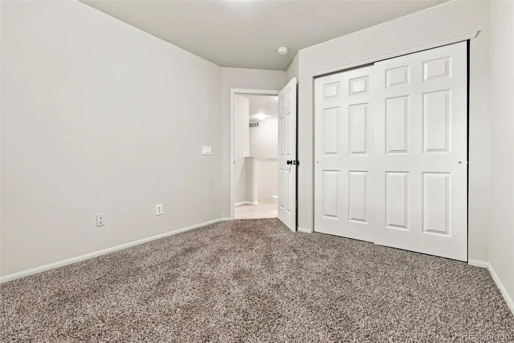 5916 S Zante Way Aurora, CO 80015