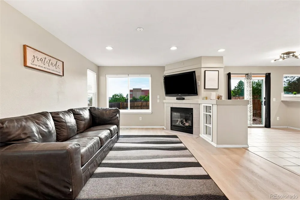5916 S Zante Way Aurora, CO 80015