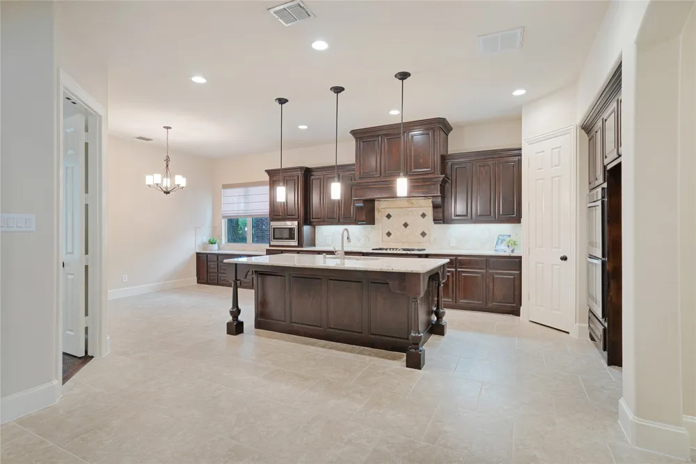 860 Bear Crossing Drive Allen, TX 75013