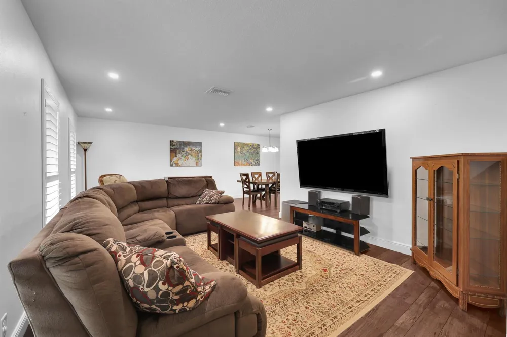 8412 NW 26TH DRIVE Coral Springs, FL 33065