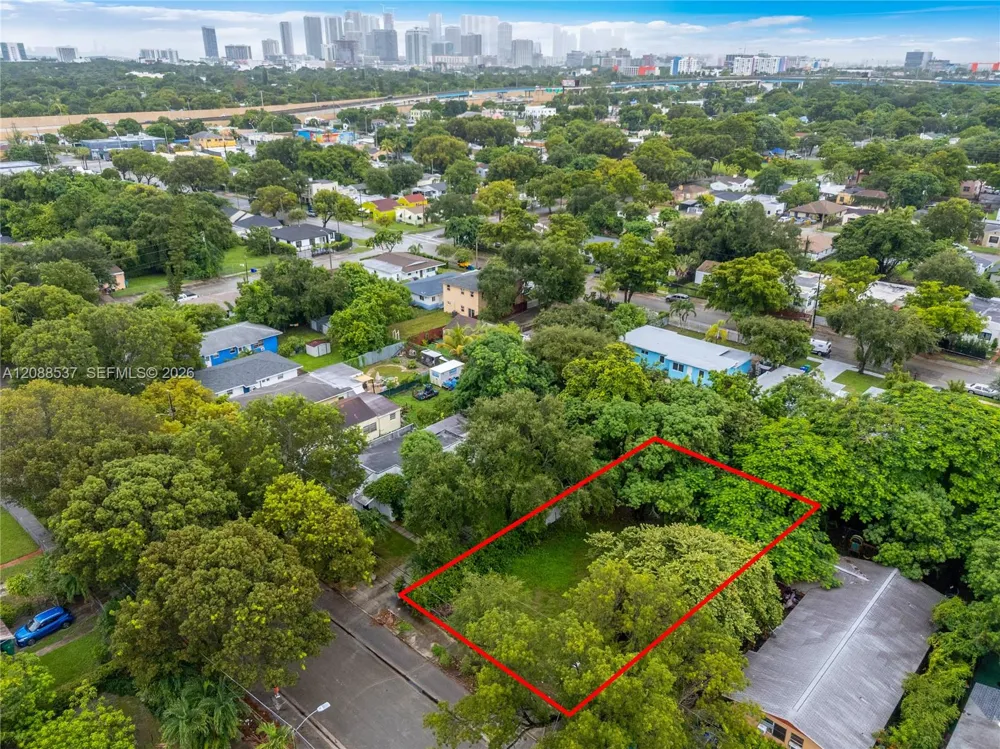 920 NW 51st St Miami, FL 33127