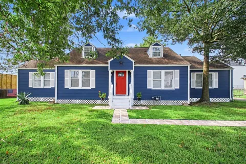 801 Woodcrest Drive