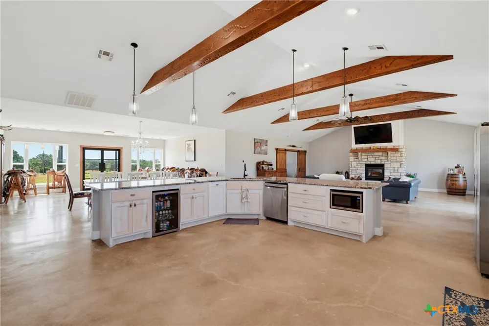 16905 Fm 112 Thrall, TX 76578