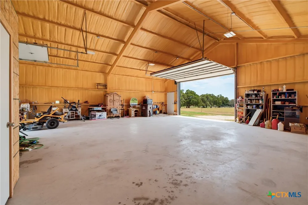 16905 Fm 112 Thrall, TX 76578
