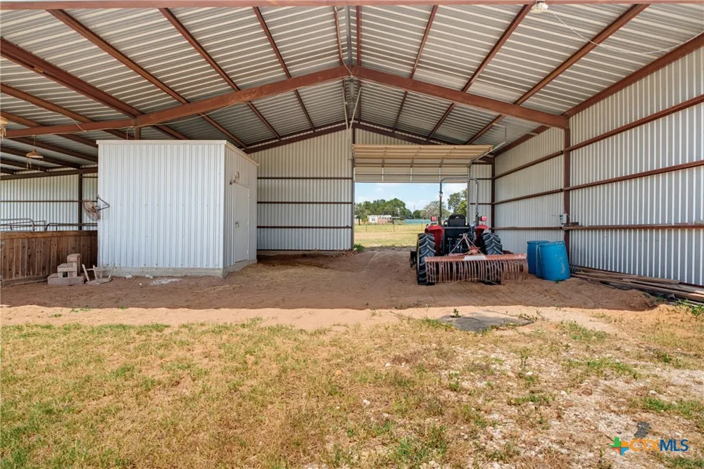 16905 Fm 112 Thrall, TX 76578