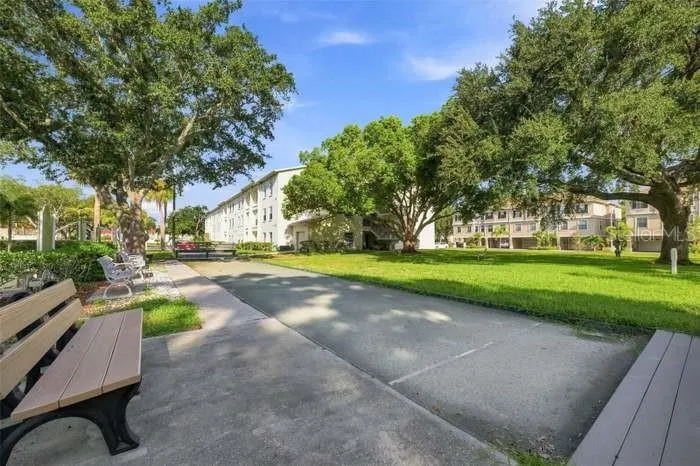 2700 BAYSHORE BOULEVARD #2308 Dunedin, FL 34698