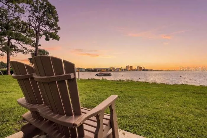 2700 BAYSHORE BOULEVARD #2308 Dunedin, FL 34698