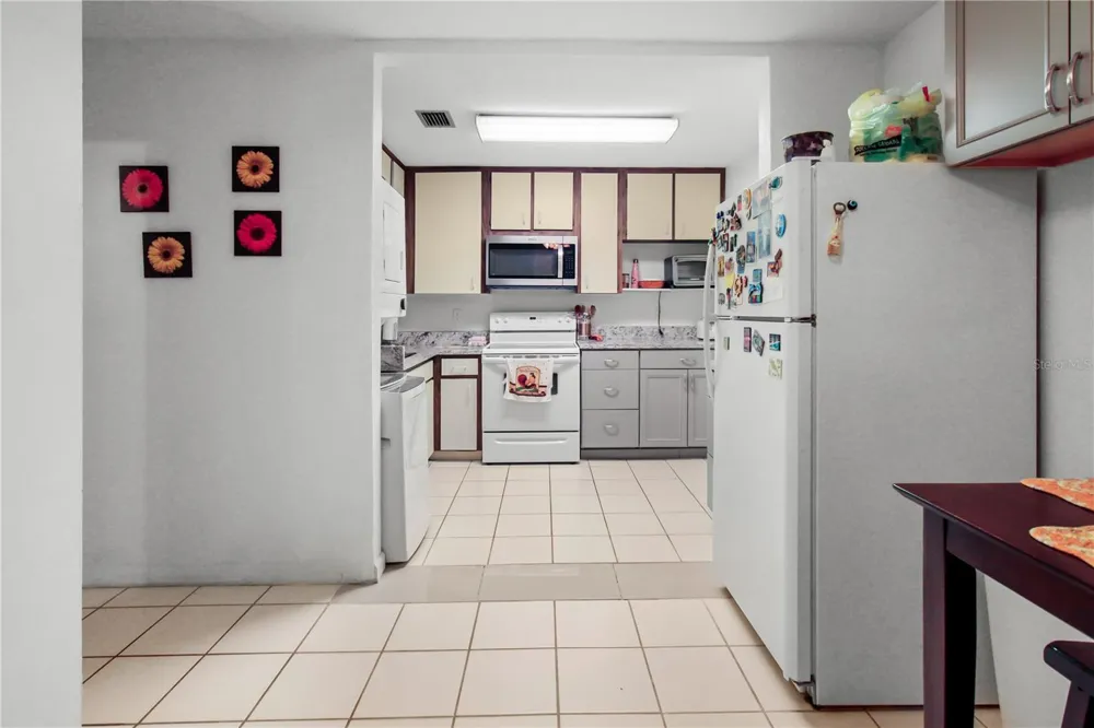 2700 BAYSHORE BOULEVARD #2308 Dunedin, FL 34698