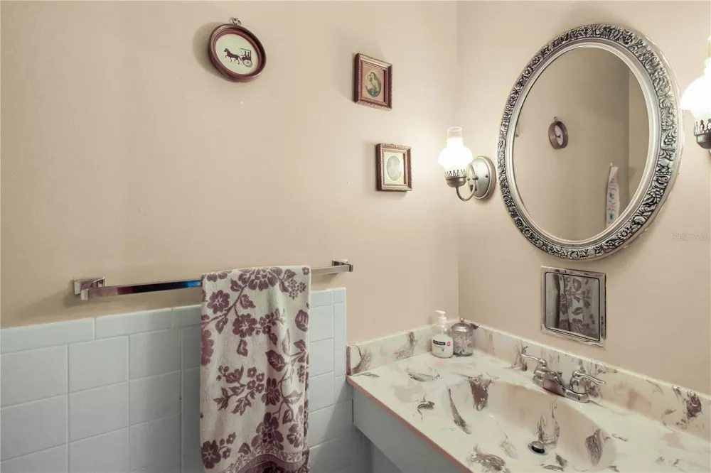 2700 BAYSHORE BOULEVARD #2308 Dunedin, FL 34698