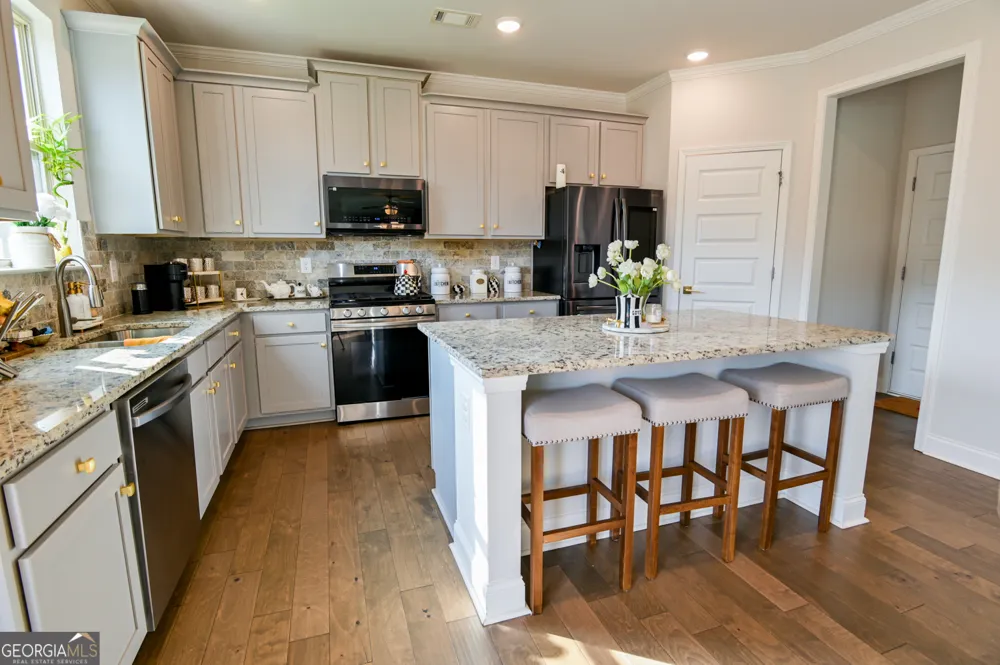 31 Hinton Farm WAY Dacula, GA 30019