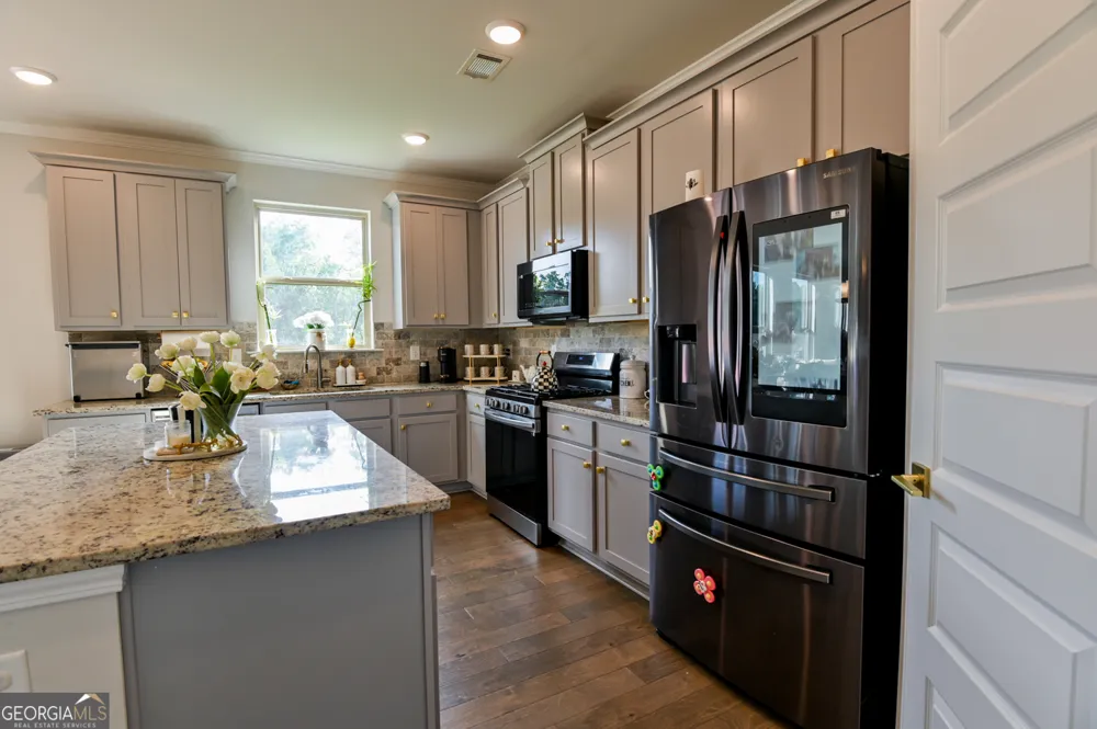 31 Hinton Farm WAY Dacula, GA 30019