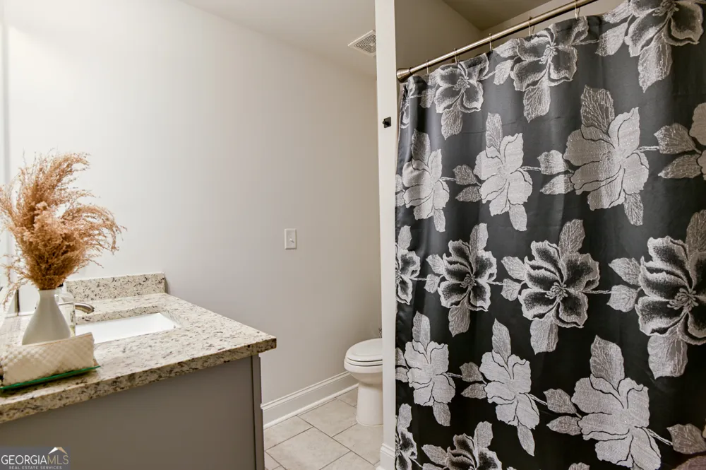 31 Hinton Farm WAY Dacula, GA 30019