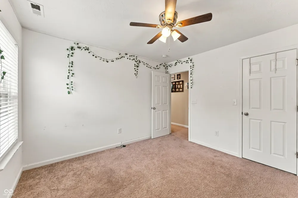 4398 Ashworth Lane Columbus, IN 47201