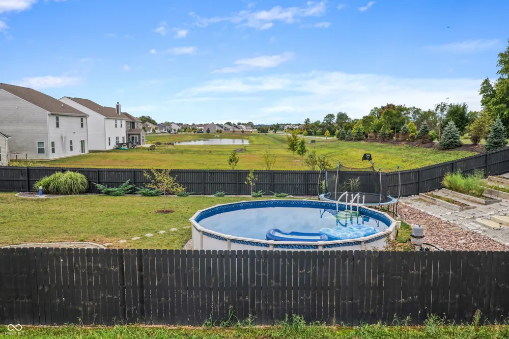 4398 Ashworth Lane Columbus, IN 47201