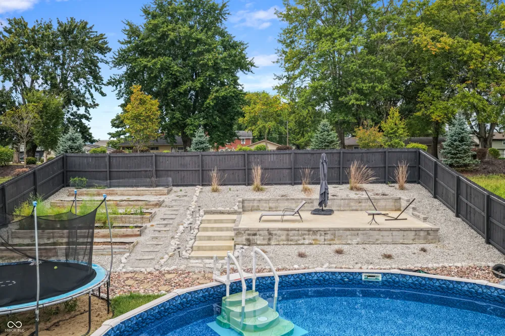 4398 Ashworth Lane Columbus, IN 47201