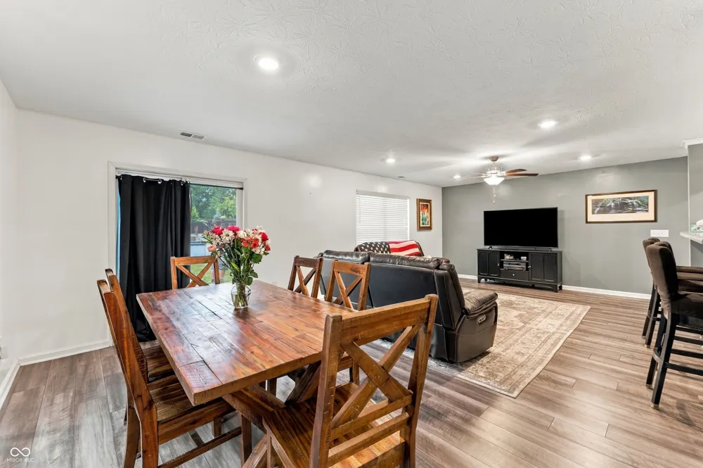 4398 Ashworth Lane Columbus, IN 47201