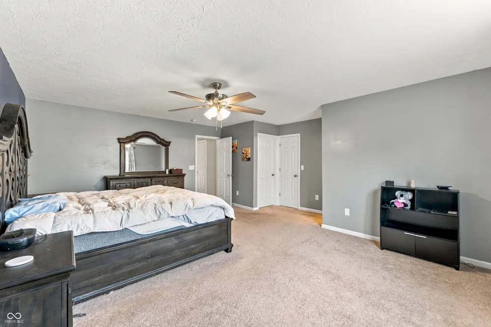 4398 Ashworth Lane Columbus, IN 47201