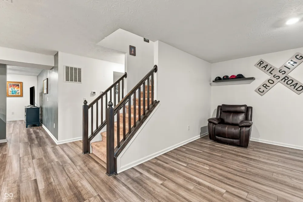 4398 Ashworth Lane Columbus, IN 47201
