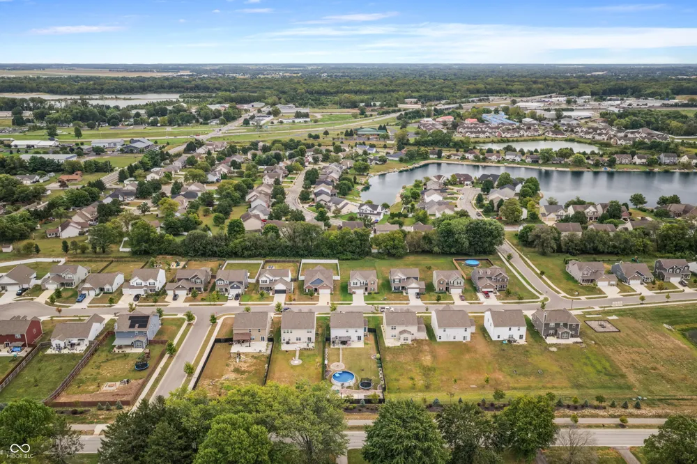 4398 Ashworth Lane Columbus, IN 47201