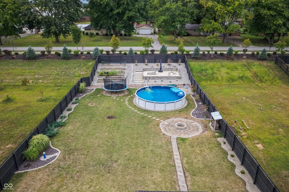 4398 Ashworth Lane Columbus, IN 47201