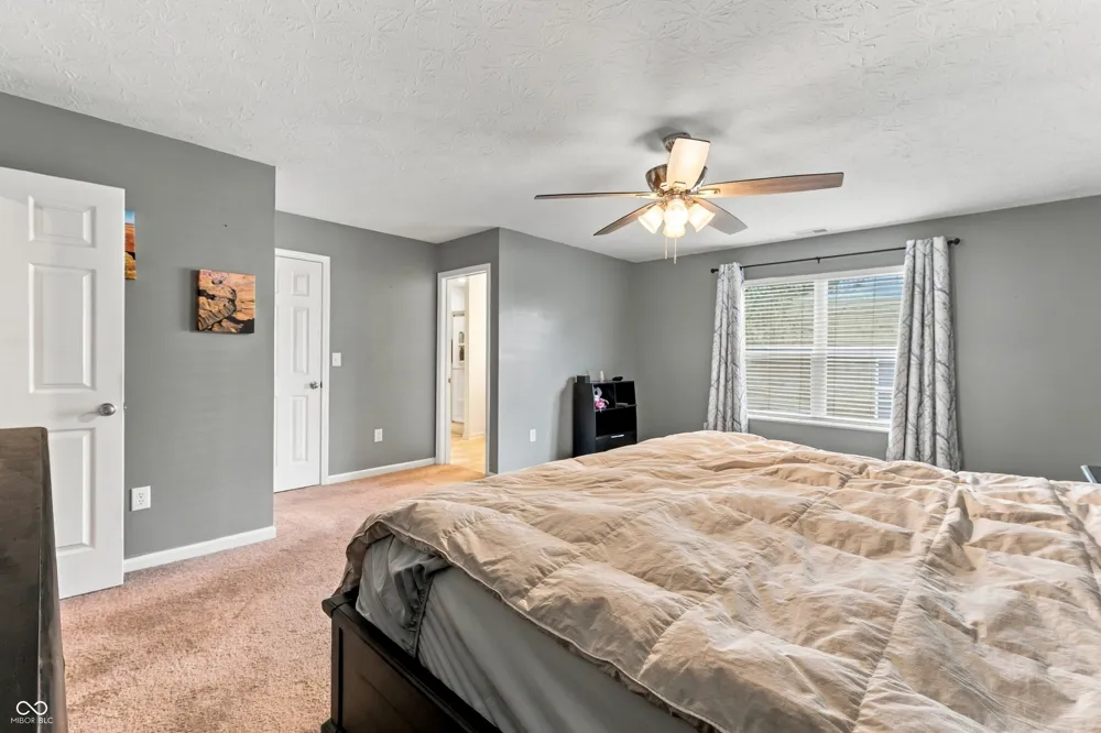 4398 Ashworth Lane Columbus, IN 47201