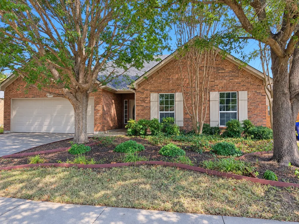 6549 Blue Grass Drive Watauga, TX 76148