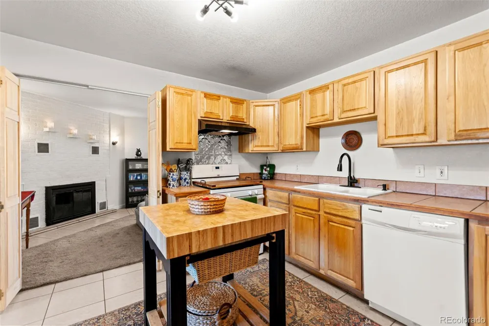 211 Appleby Street Bailey, CO 80421