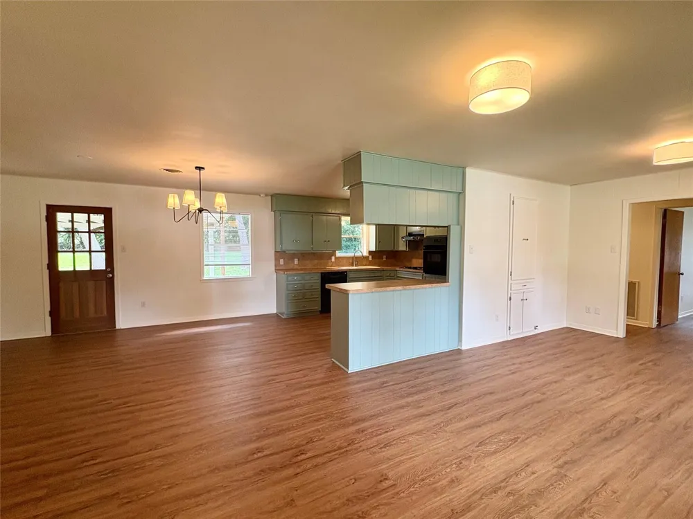 1801 Beazley Street Brenham, TX 77833