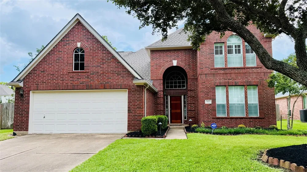 3906 Southsand Drive Pearland, TX 77584