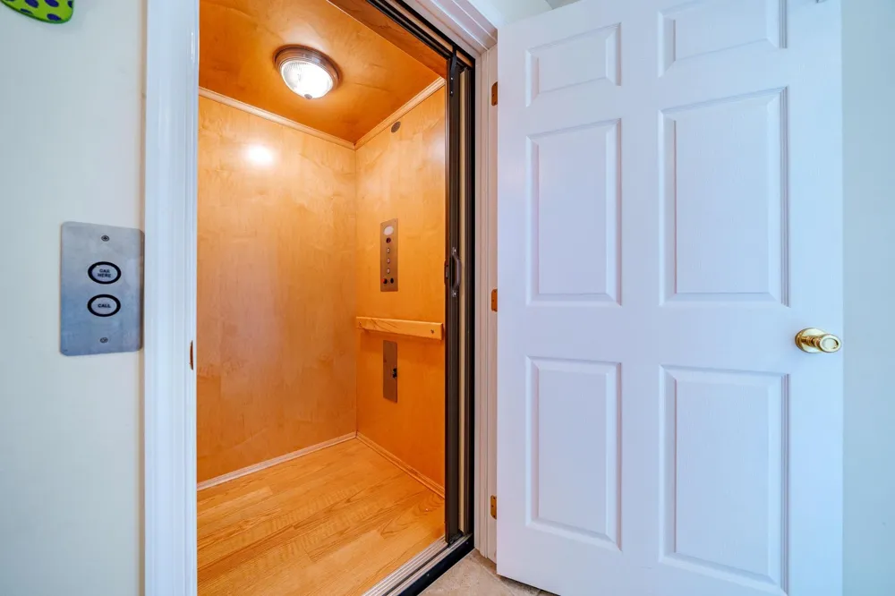 140 84th Street Sea Isle City, NJ 08243