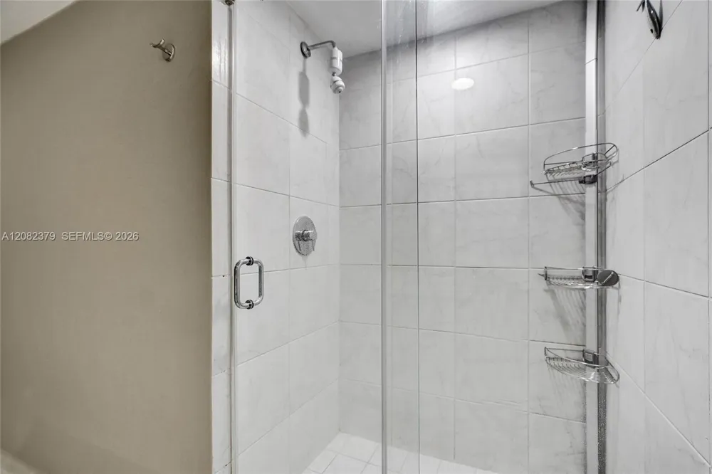 951 Brickell Ave #1106 Miami, FL 33131