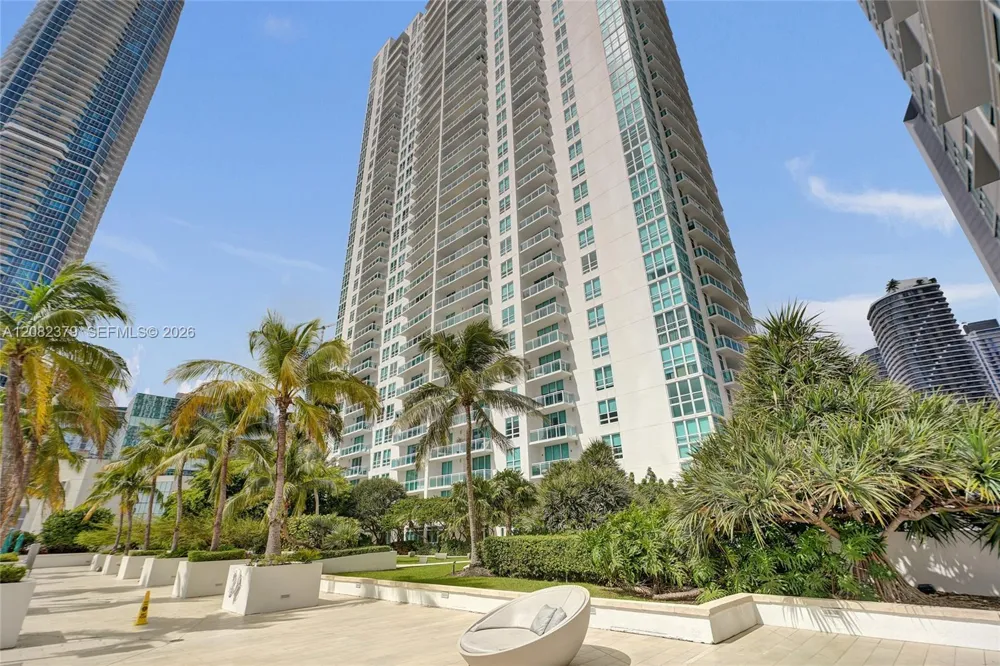 951 Brickell Ave #1106 Miami, FL 33131