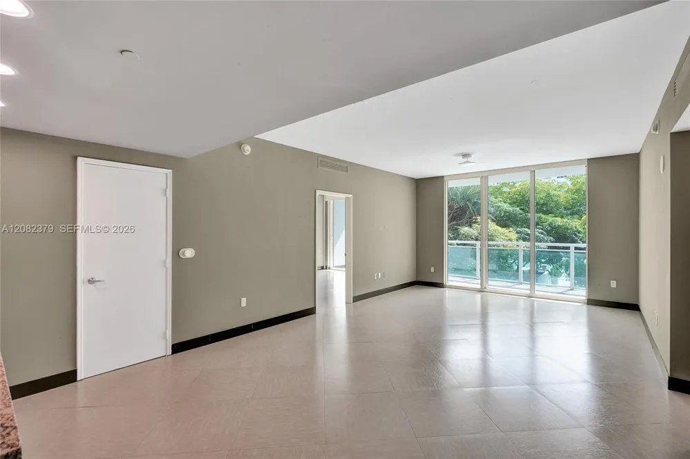 951 Brickell Ave #1106 Miami, FL 33131