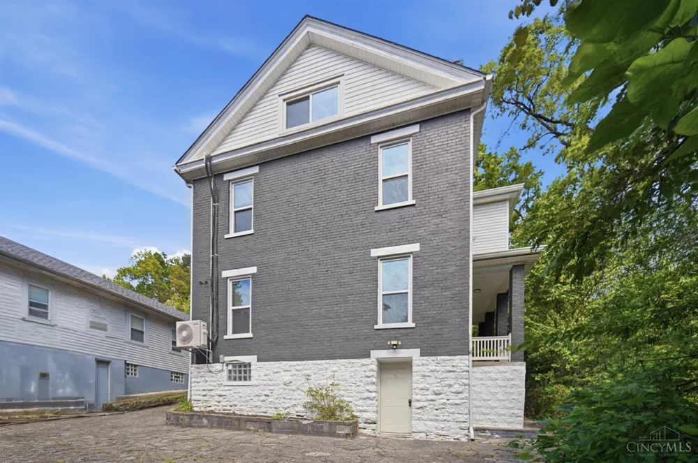 2361 Highland Avenue Norwood, OH 45212